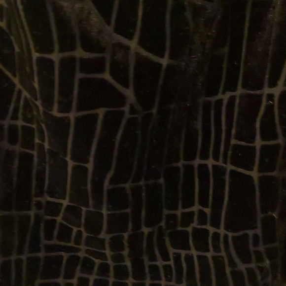 Women's H by Halston velvet top - Picture 2 of 7